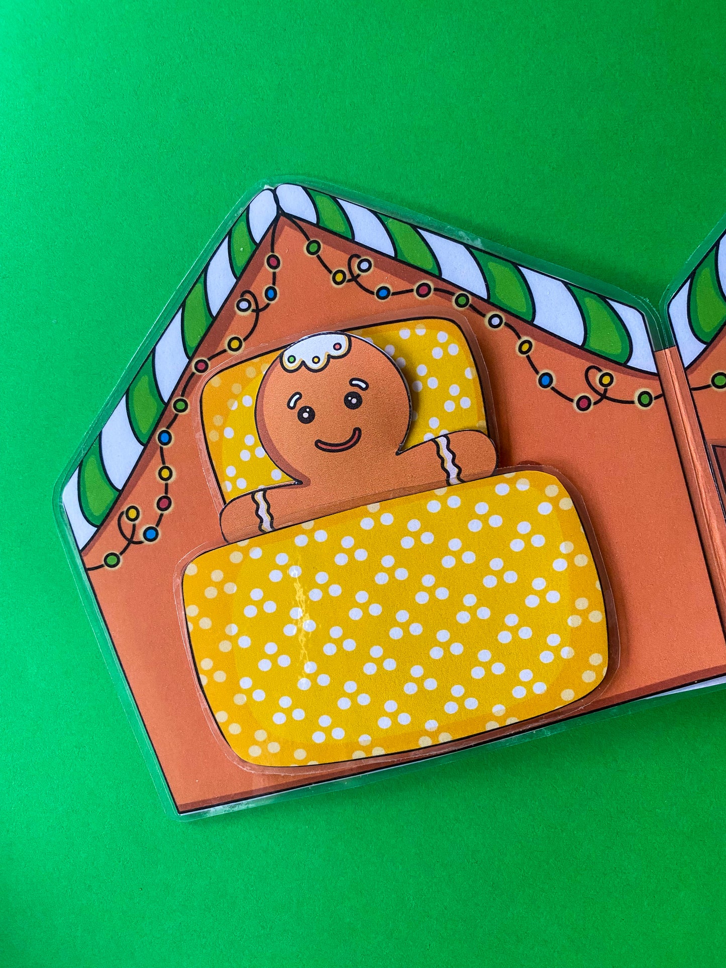 Oblékací "pan Perníček" s domečkem - vystřihovánka k vytištění